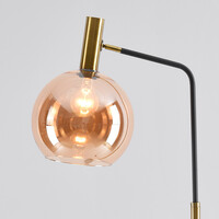 Golvlampa Singh med glaskula i marmor och guld