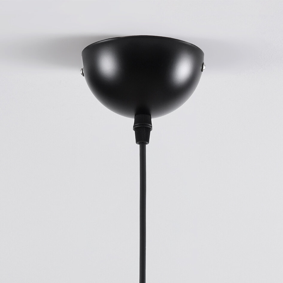 Pendellampa Mace med vågigt glas och bronsdetaljer