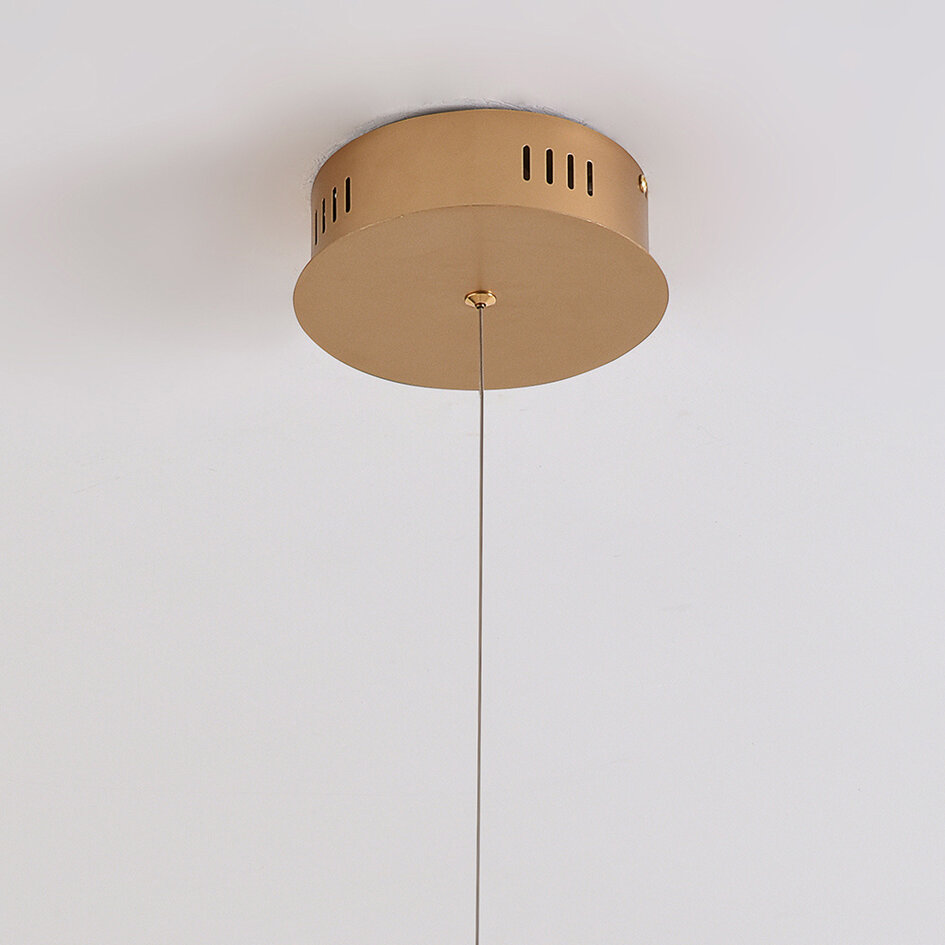 Dimbar pendellampa Harvey - guld med integrerad LED