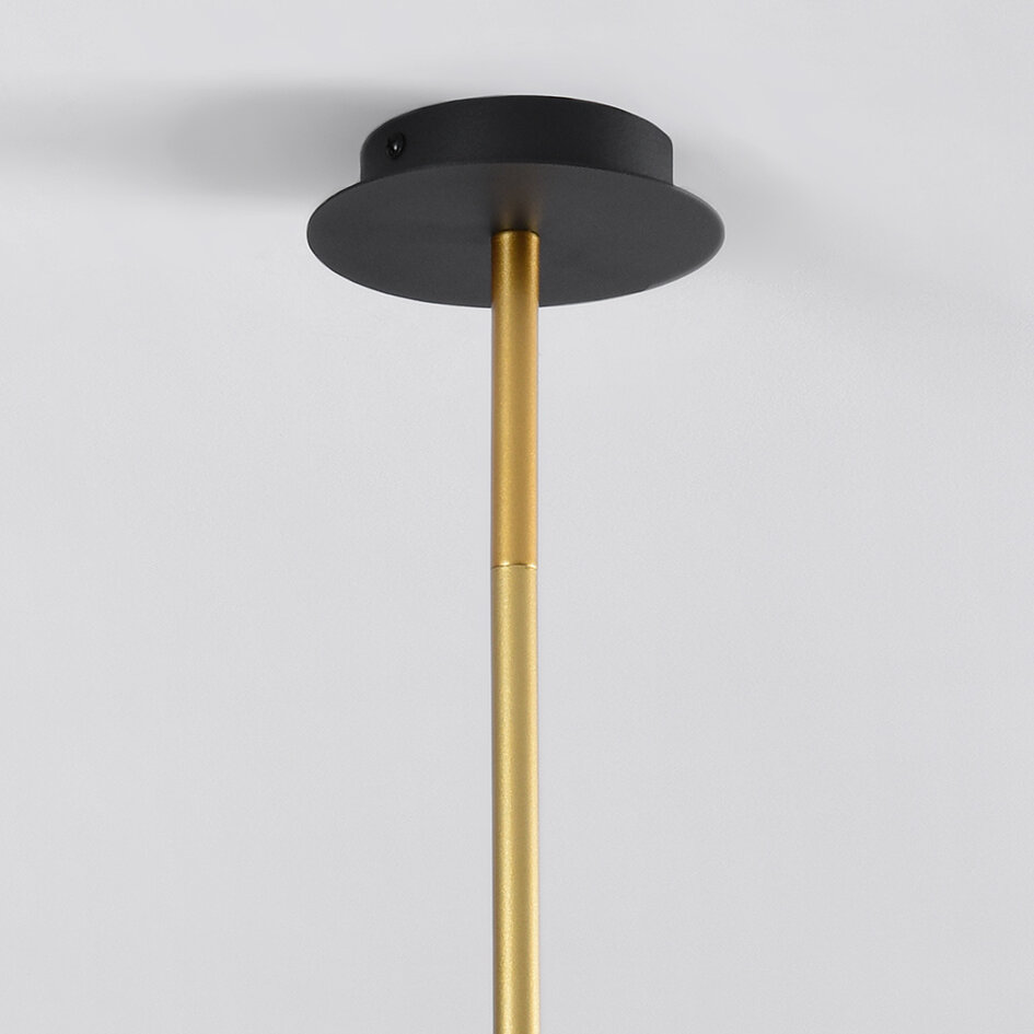 Designad pendellampa Damian med sex lampor och glaskulor