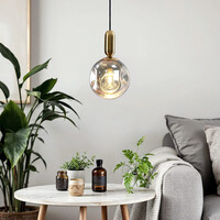 Pendellampa Lewis med en lampa och vågigt glas