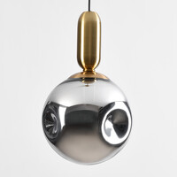 Pendellampa Lewis med en lampa och vågigt glas
