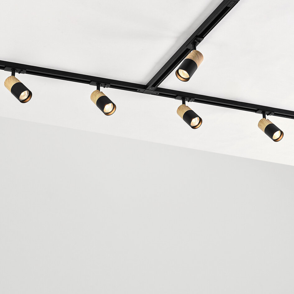 Set med 1-fas skensystem på 1,5 meter och Linn-spotlights, svart med ekträutseende