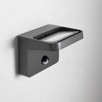 Vinkelbar utomhusvägglampa Greg med sensor - svart med integrerad LED