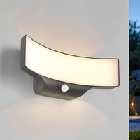 Utomhusvägglampa Graham med sensor - svart med integrerad LED