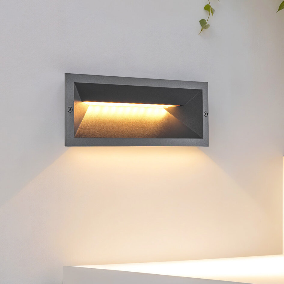 Infälld utomhusvägglampa Aston - med integrerad LED