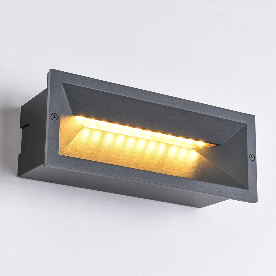 Infälld utomhusvägglampa Aston - med integrerad LED