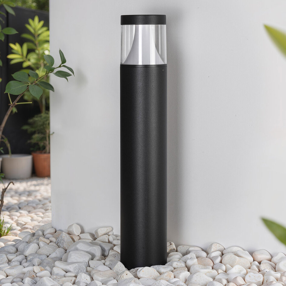 Solcellsdriven stående utomhuslampa Ceria