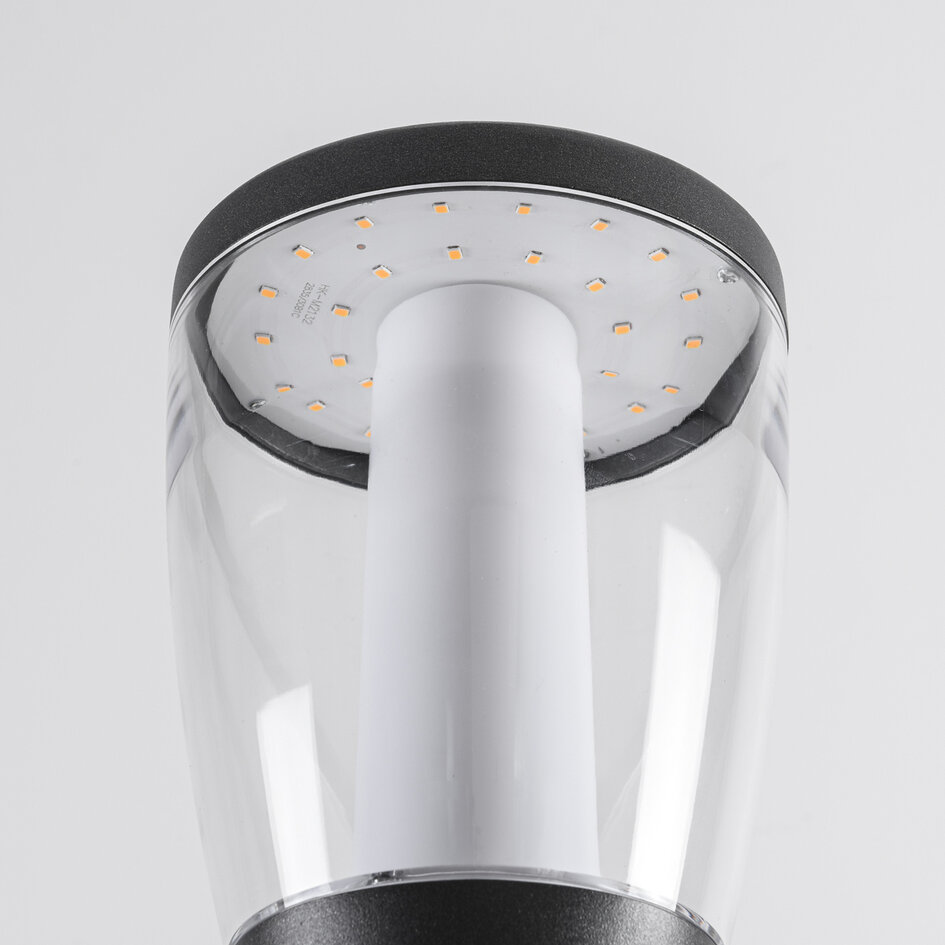 Solcellsdriven stående utomhuslampa med sensor Donni