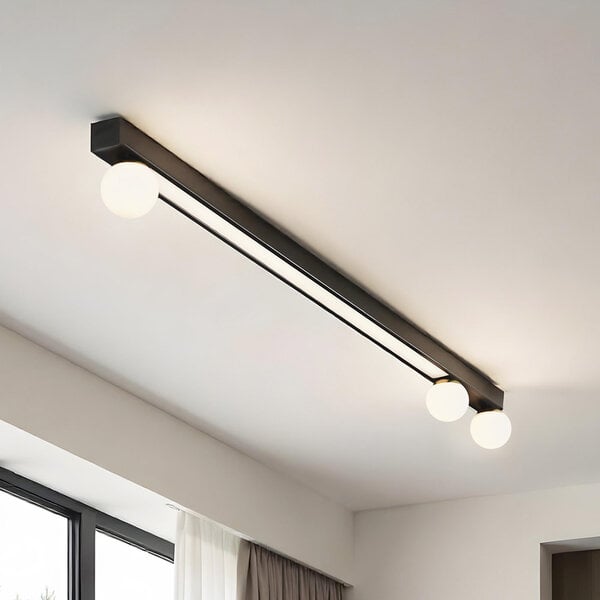 Taklampa Xander med integrerad LED - svart och mjölkvit