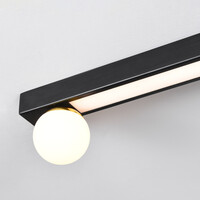 Taklampa Xander med integrerad LED - svart och mjölkvit