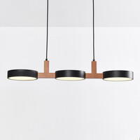 Designad pendellampa Aristo med integrerad LED - svart och trä
