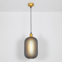 Retro pendellampa Doran av räfflat glas - grå och guld