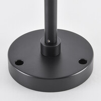 Modern stående utomhuslampa Tyra med jordspett - svart med integrerad LED