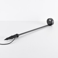 Modern stående utomhuslampa Tyra med jordspett - svart med integrerad LED
