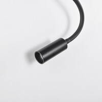 Multifunktionell vägglampa Sillia med justerbar arm och USB-port