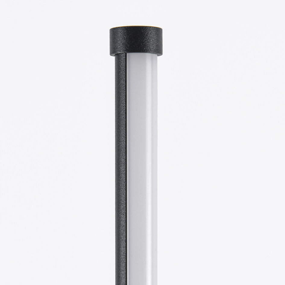 Minimalistisk stående utomhuslampa Lyell med jordspett - antracit med integrerad LED