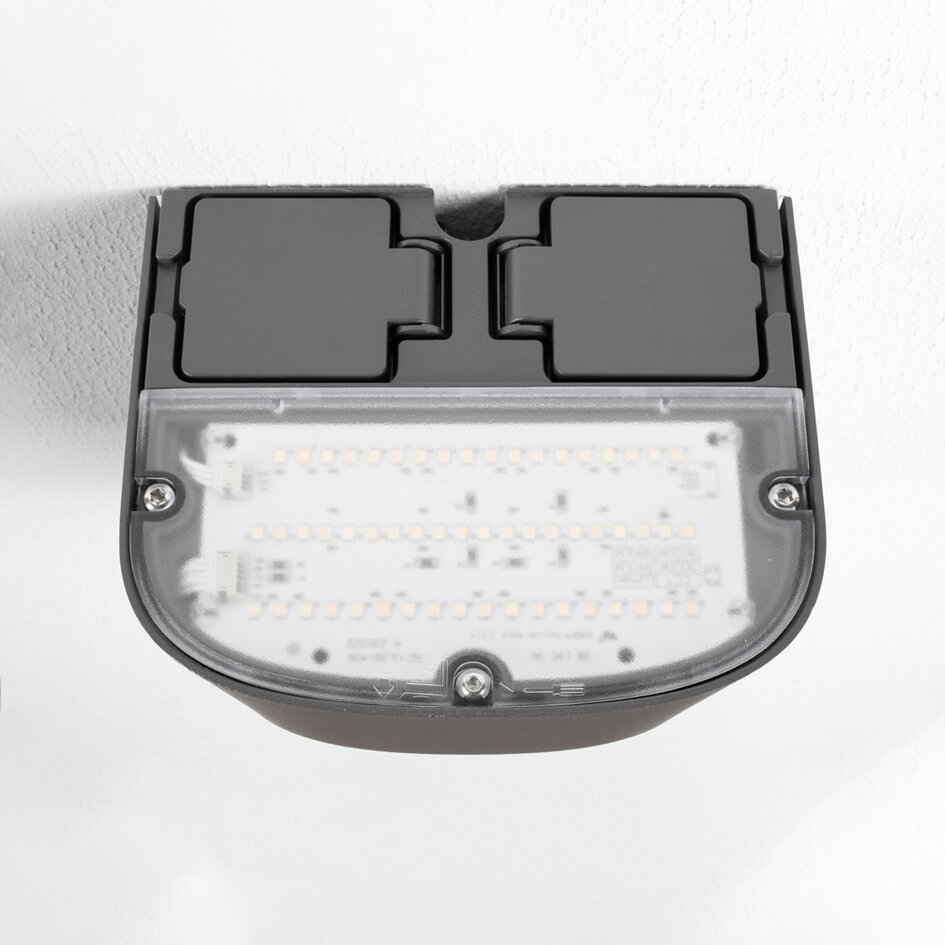 Dimbar utomhusvägglampa Ares med eluttag - med integrerad LED
