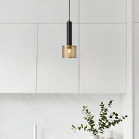Pendellampa Ouro - svart och guld med bikakedesign