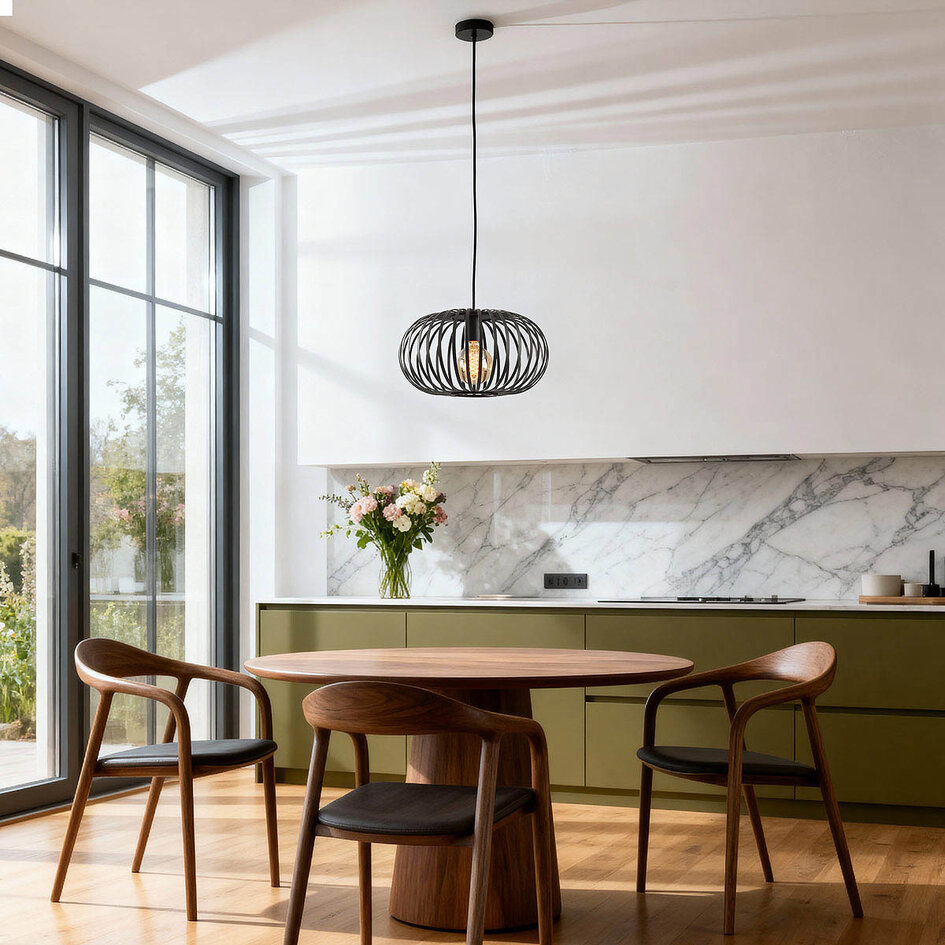 Pendellampa Sole med öppen design - svart