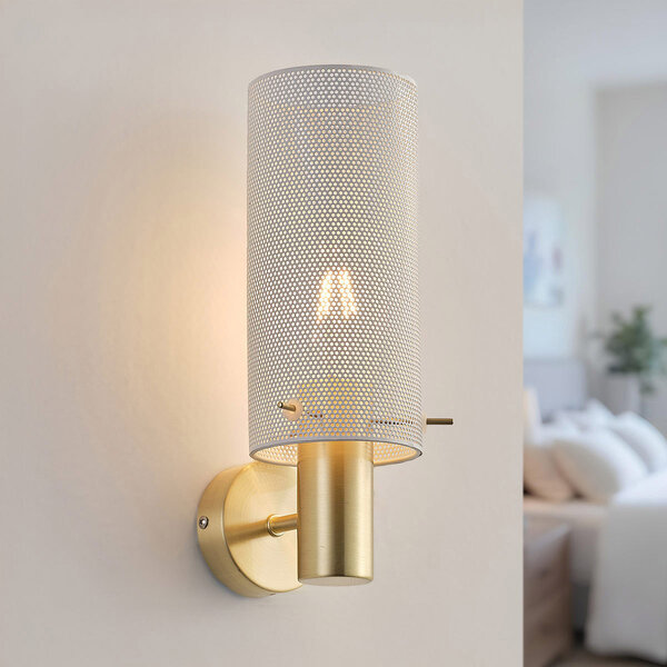 Vägglampa Malha - guldfärgad armatur med perforerad skärm