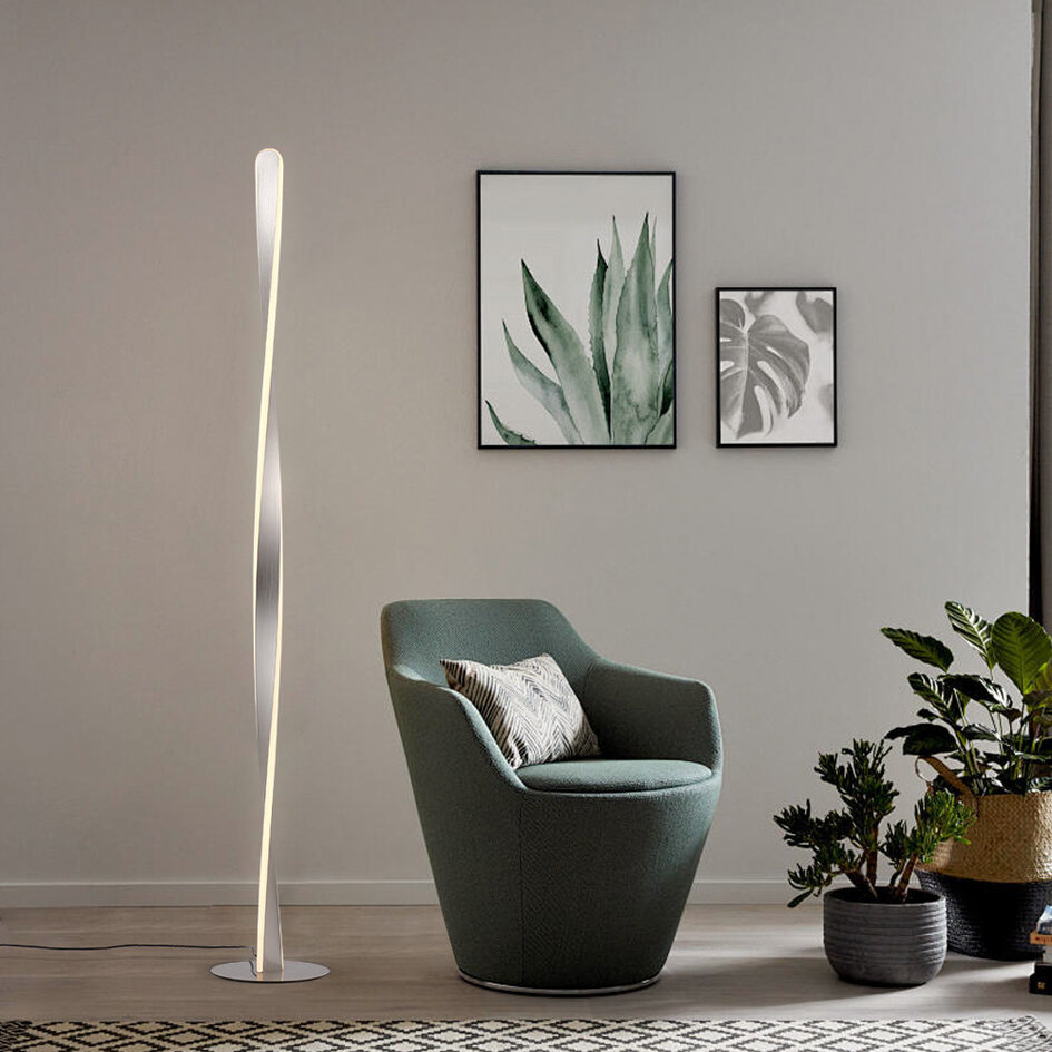 Golvlampa Locke med vriden ram och integrerad LED