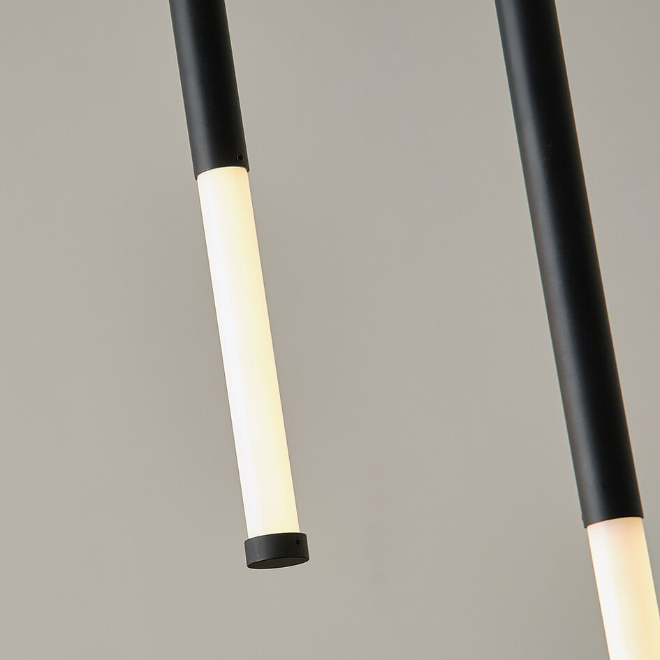 Stavformad pendellampa Rura - svart med integrerad LED