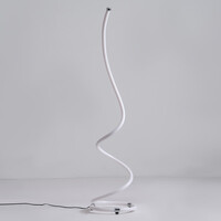 Golvlampa Viver med spiralform och integrerad LED - dimbar