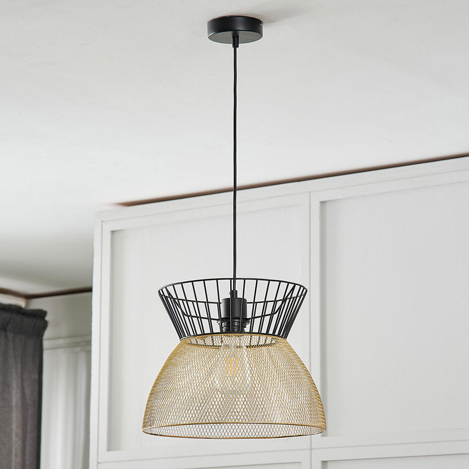 Modern pendellampa Netti i svart med guld