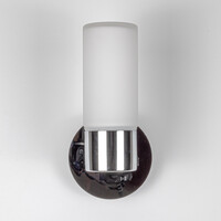 Modern badrumsvägglampa Vidrio i krom, IP44