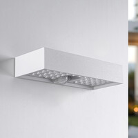 Solcellsdriven utomhusvägglampa Grish med sensor - vit med integrerad LED