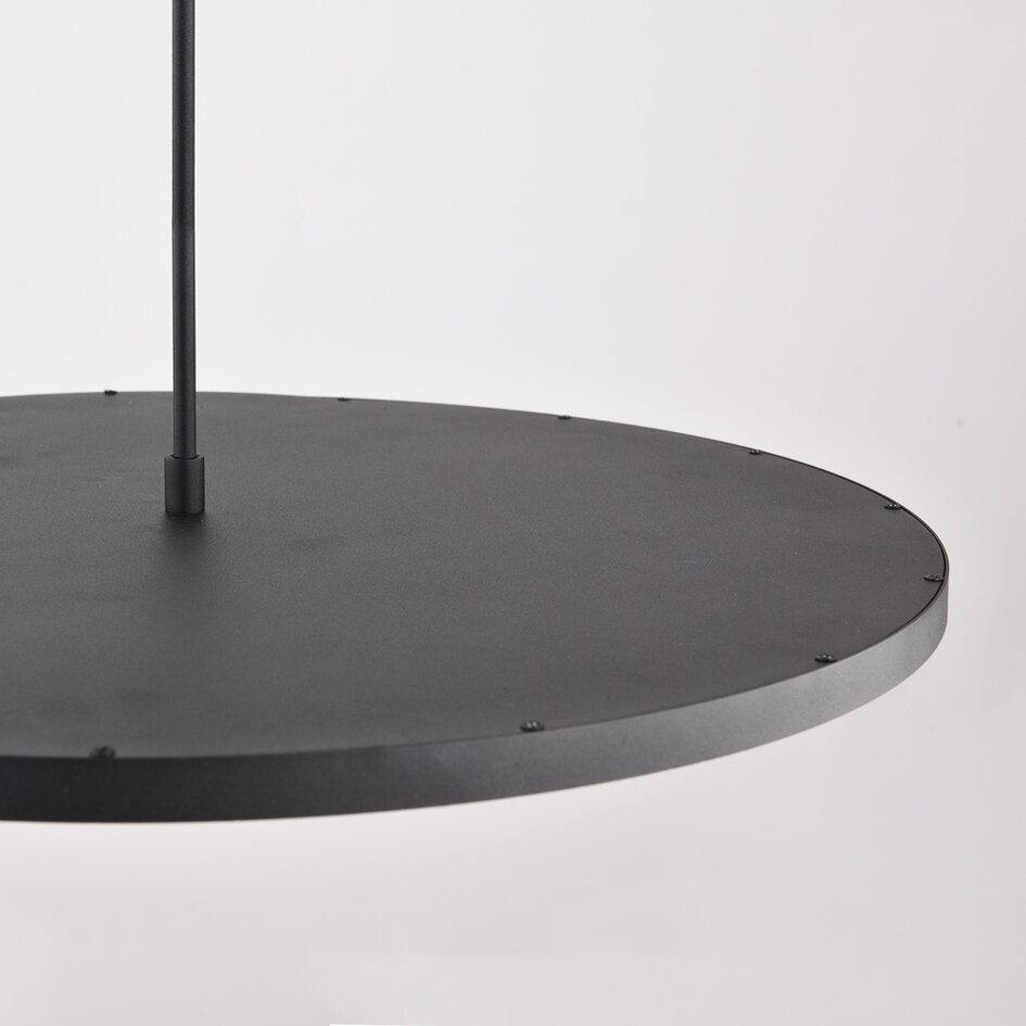 3-stegs dimbar pendellampa Taysa - svart med integrerad LED