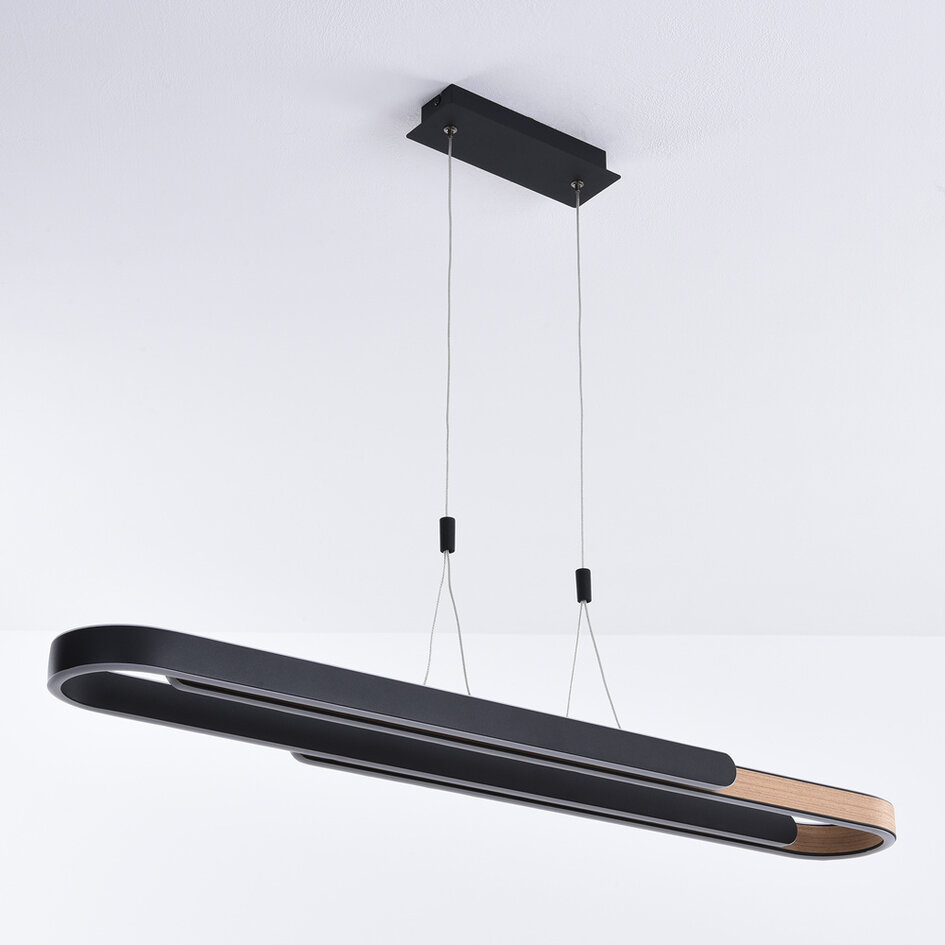 3-stegs dimbar designad pendellampa Lilia - svart och träfaner med integrerad LED
