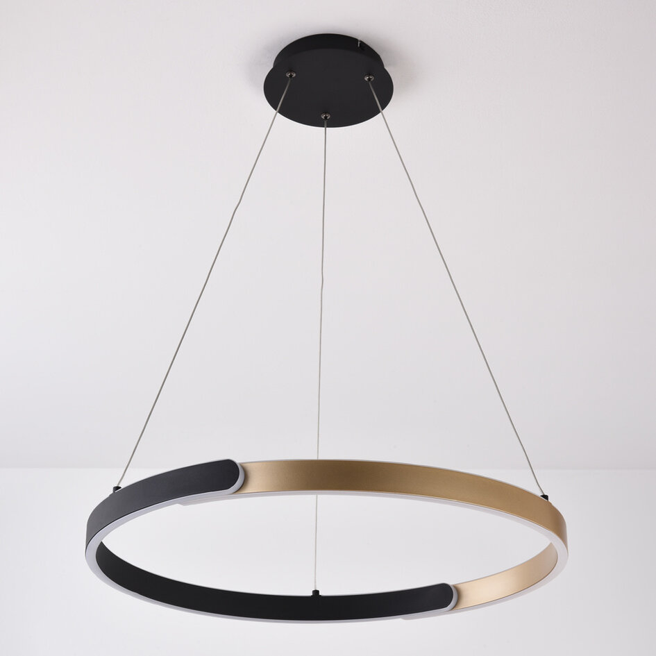 3-stegs dimbar pendellampa Ivana - svart och guld med integrerad LED