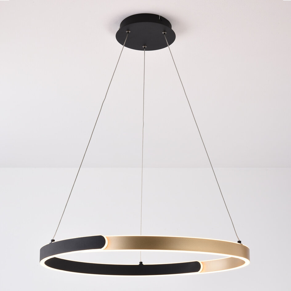 3-stegs dimbar pendellampa Ivana - svart och guld med integrerad LED