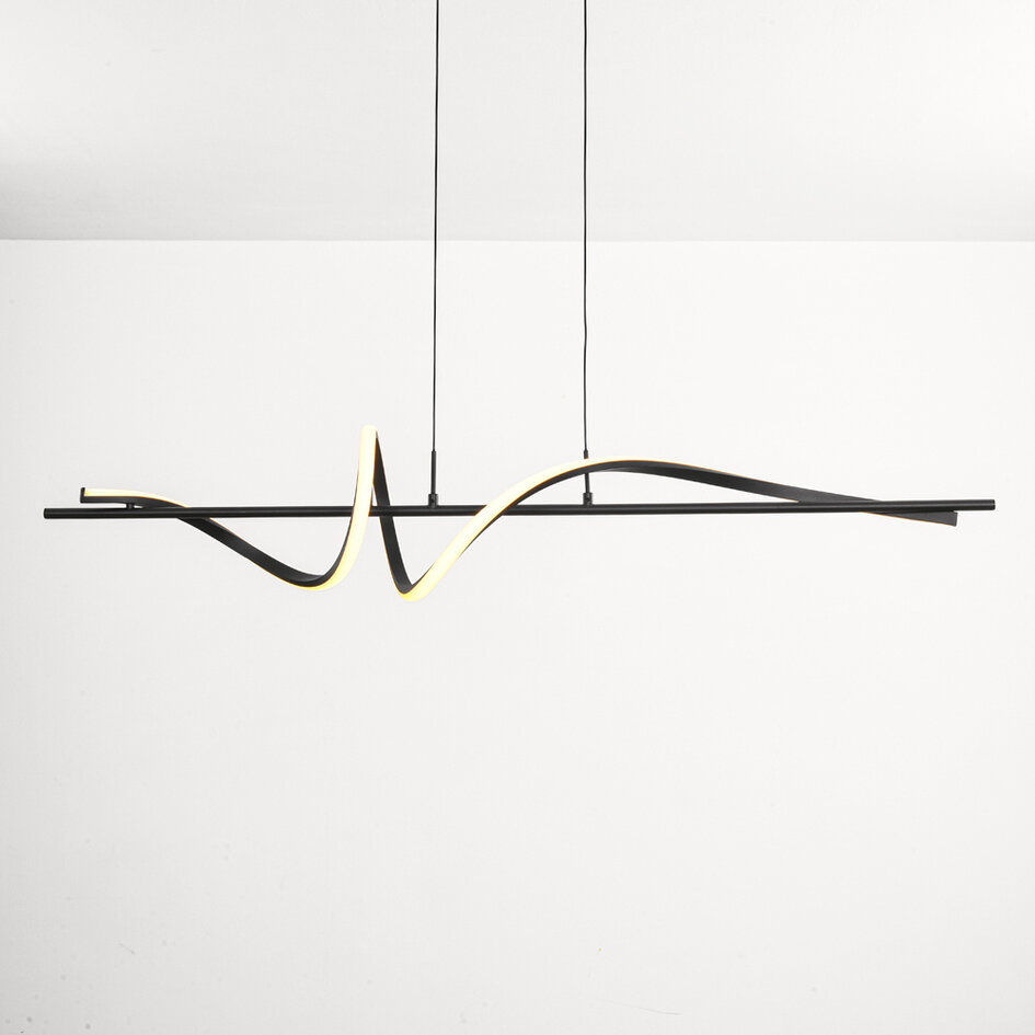 3-stegs dimbar designad pendellampa Ches - svart med integrerad LED