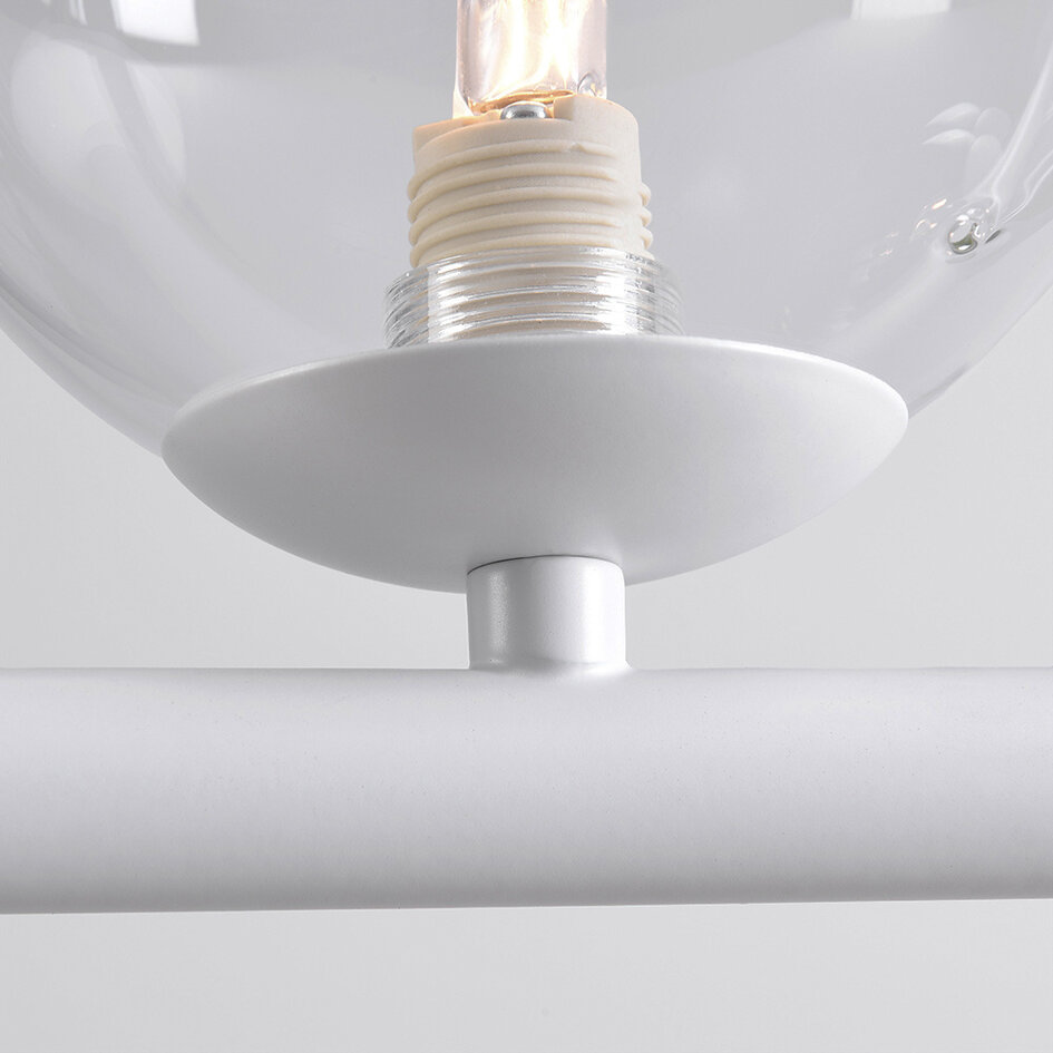 Pendellampa Asun med fyra lampor - vit ram med transparenta glaskulor