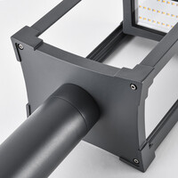 Solcellsdriven stående utomhuslampa Janita med sensor - svart med integrerad LED