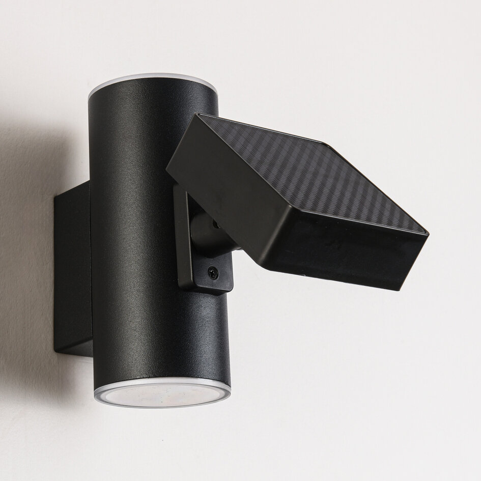 Solcellsvägglampa Atri – svart med upp- och nedljus