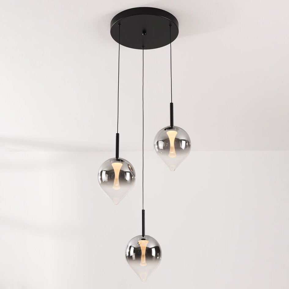 Pendellampa Drop med tre lampor, rökfärgat glas och integrerad LED, 3-stegs dimbar