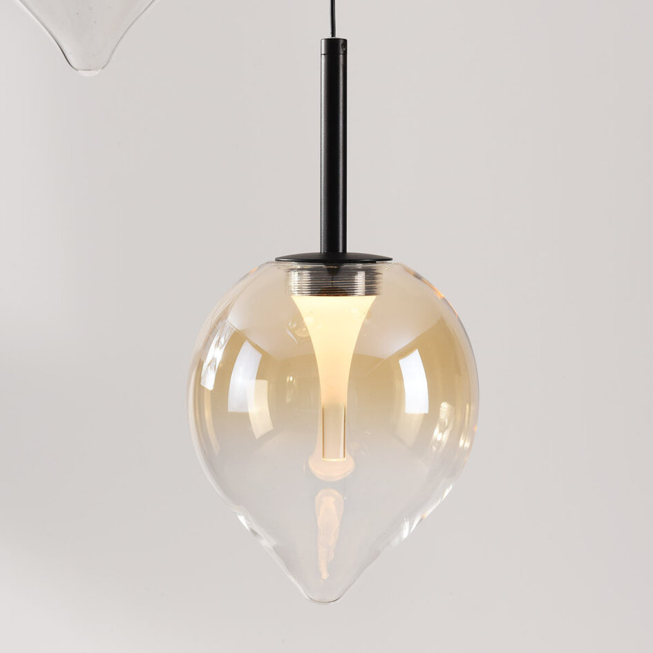 Modern pendellampa Drop med amberfärgat glas och integrerad LED, 3-stegs dimbar