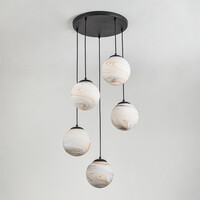 Modern pendellampa Marbelle med fem lampor i svart med glas i marmorutseende