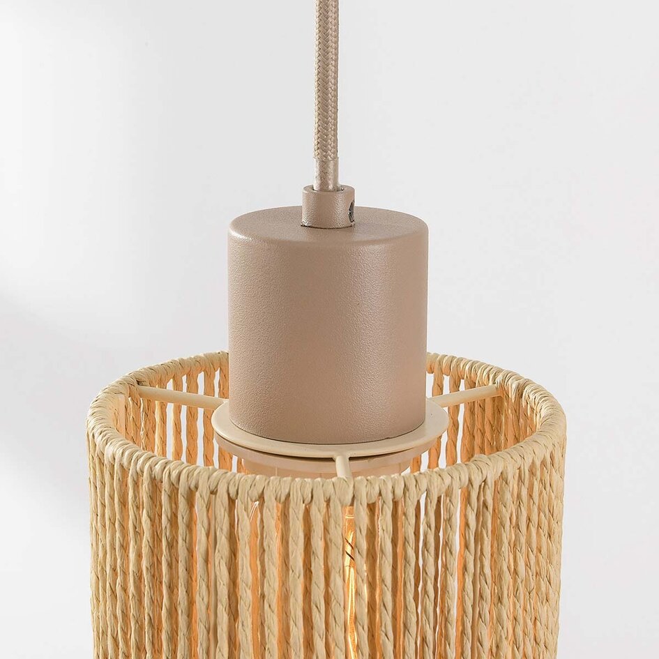 Pendellampa Carrizo med tre lampor - beige med vävt rep