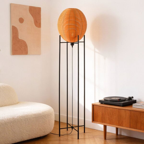 Golvlampa Alera med rottinglook - svart