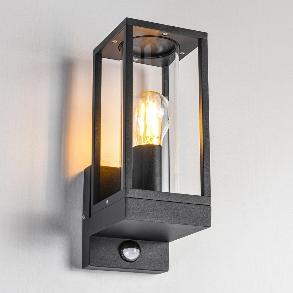 Utomhusvägglampa Judy med rörelsesensor - svart