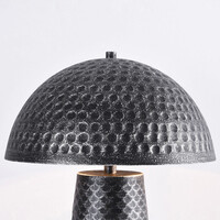 Bordslampa Tani med textur