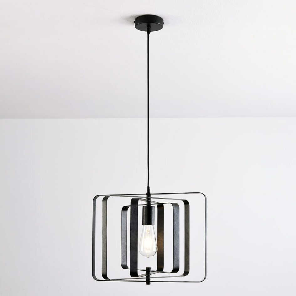 Svart pendellampa Mikio med en lampa