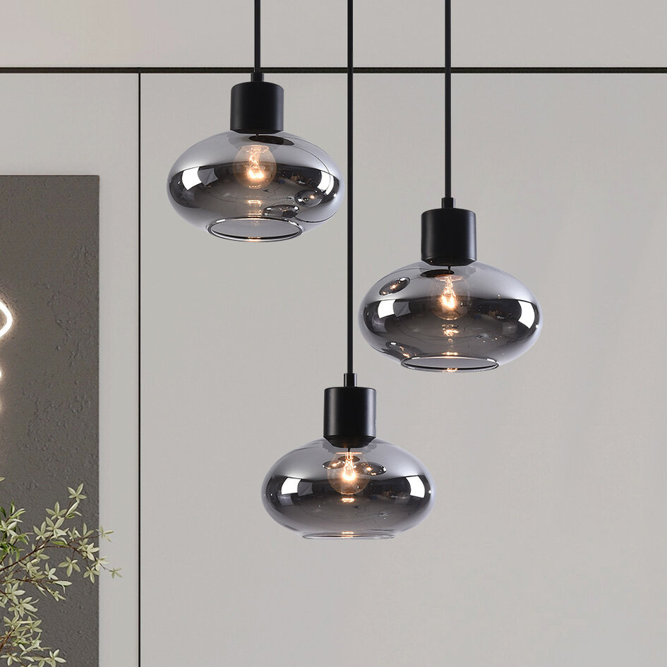 Modern pendellampa Vida med tre lampor - rökfärgat glas och svart