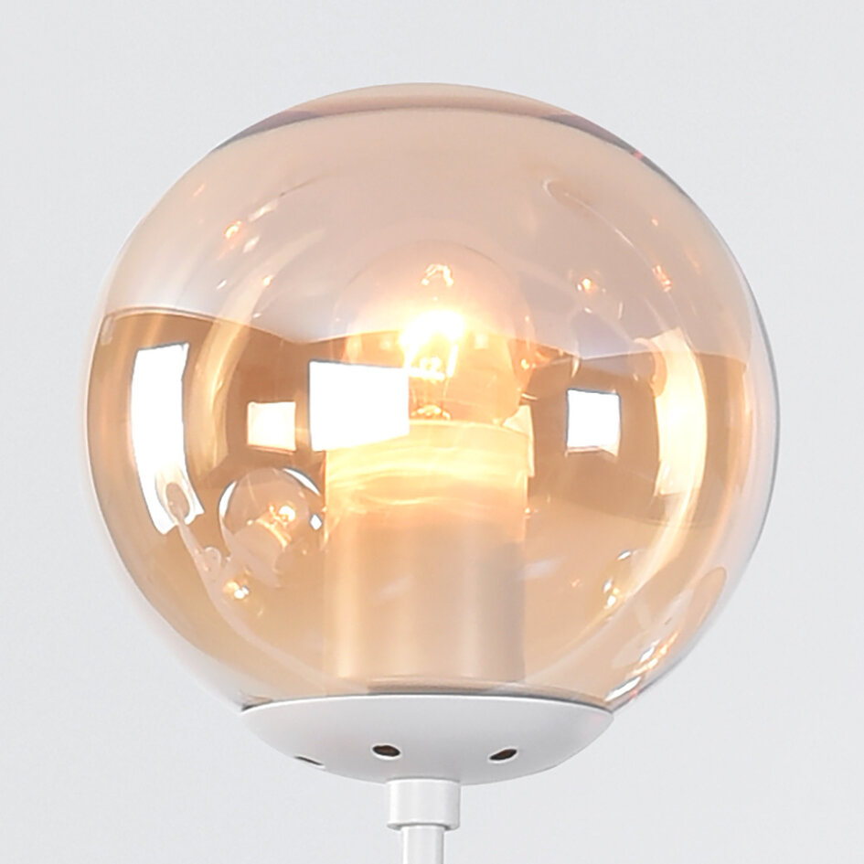 Design taklampa vit ram och bärnstensfärgade glaskulor - Hepta
