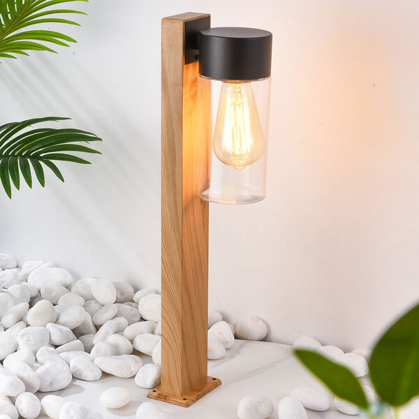Stående utomhuslampa Jairo i träutseende